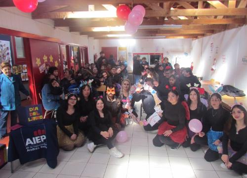 Estudiantes de AIEP Celebran Día del Libro en el Instituto Psicopedagógico