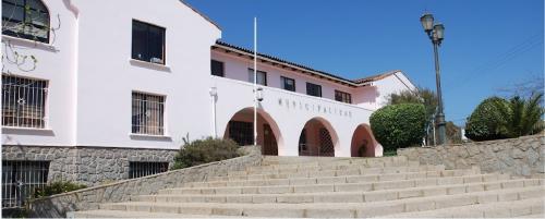 Licitación de mamógrafo y sala de rayos para Algarrobo se pone en marcha