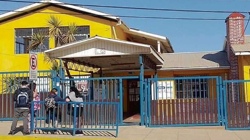 Formalizan a director de liceo por recibir &quot;doble sueldo&quot;: ejercía en dos lugares