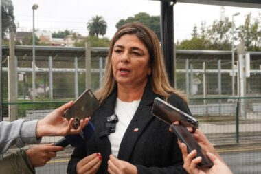 Gobierno refuerza medidas por sistema frontal: suspensión de clases y apoyo a las familias afectadas