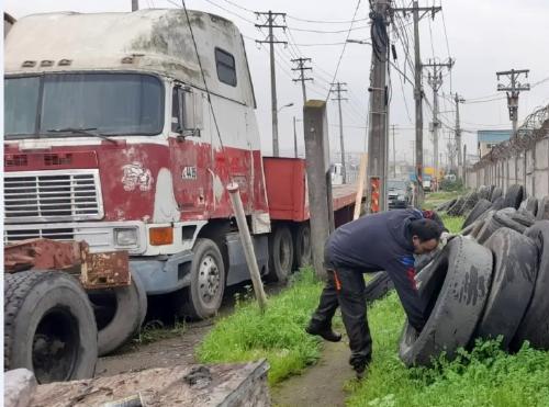 Municipio sanantonino continúa retirando neumáticos fuera de uso para prevenir microbasurales