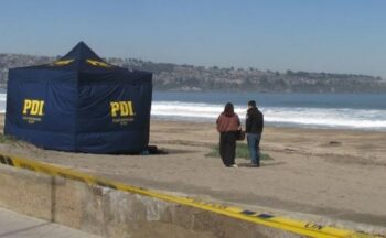Encuentran sin vida a dos personas en el borde costero